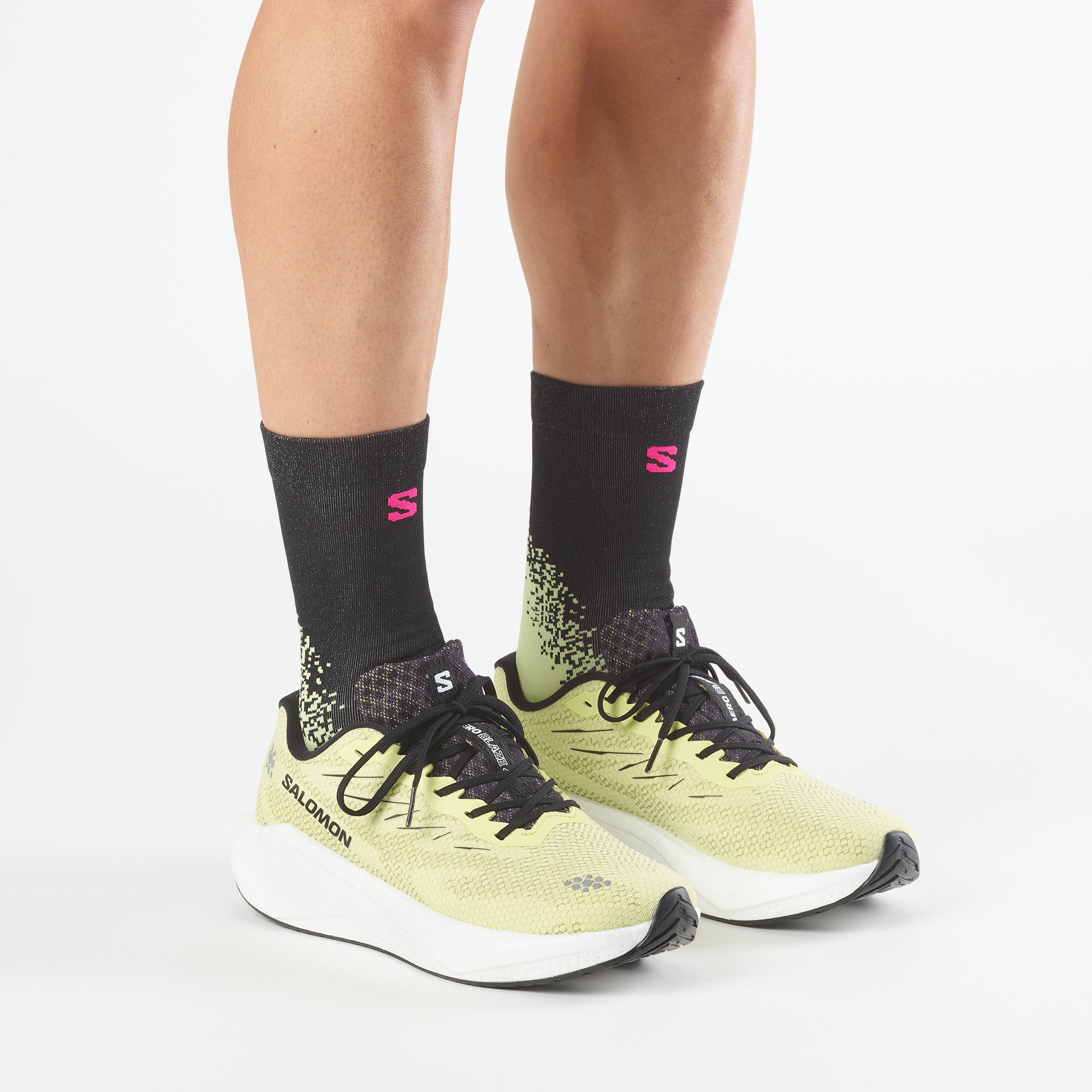 AERO BLAZE 4 Secondary image